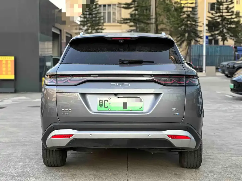 BYD L DM-i — фото 2