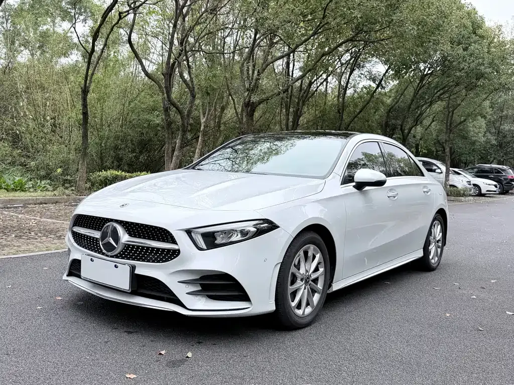 Mercedes-Benz A-Class — фото 1