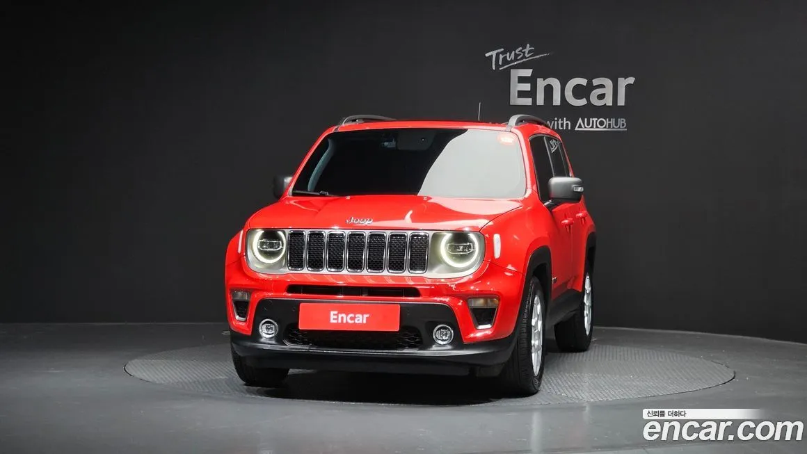 Jeep Renegade — фото 7