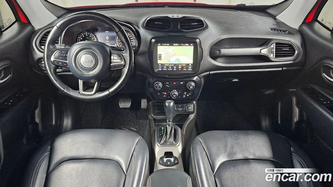 Jeep Renegade — фото 4