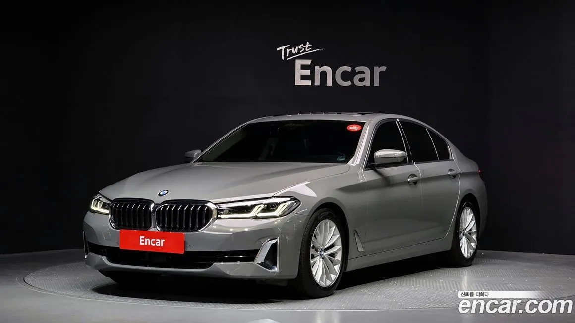 BMW 5-Series — фото 1