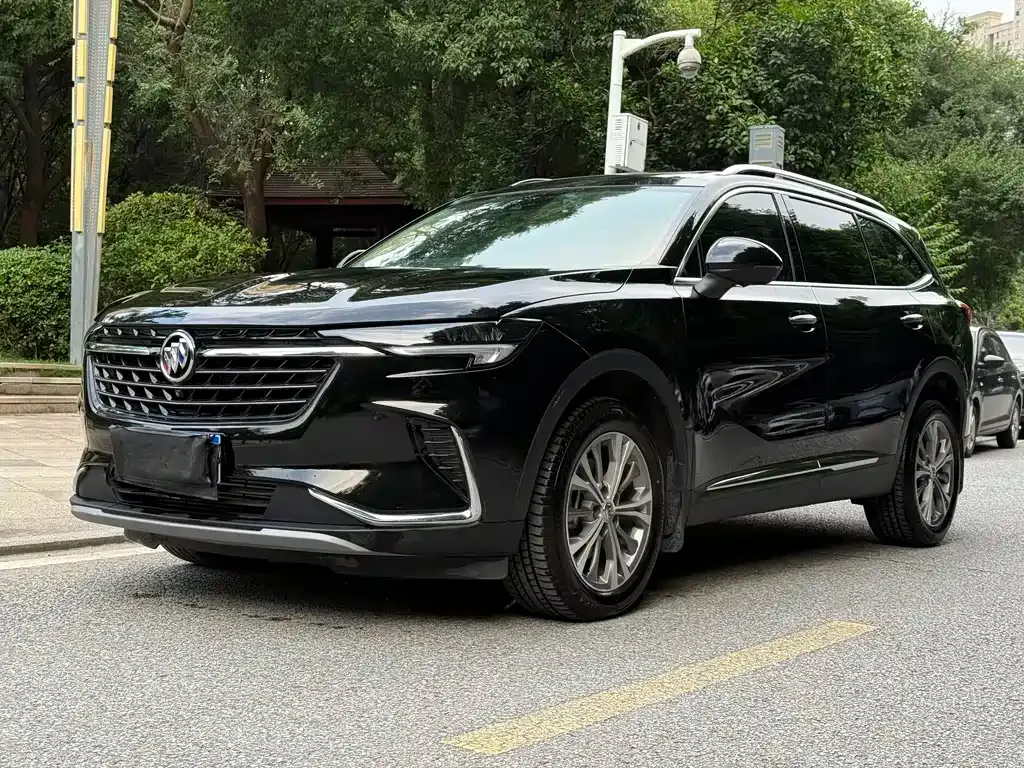 Buick Envision Plus — фото 9
