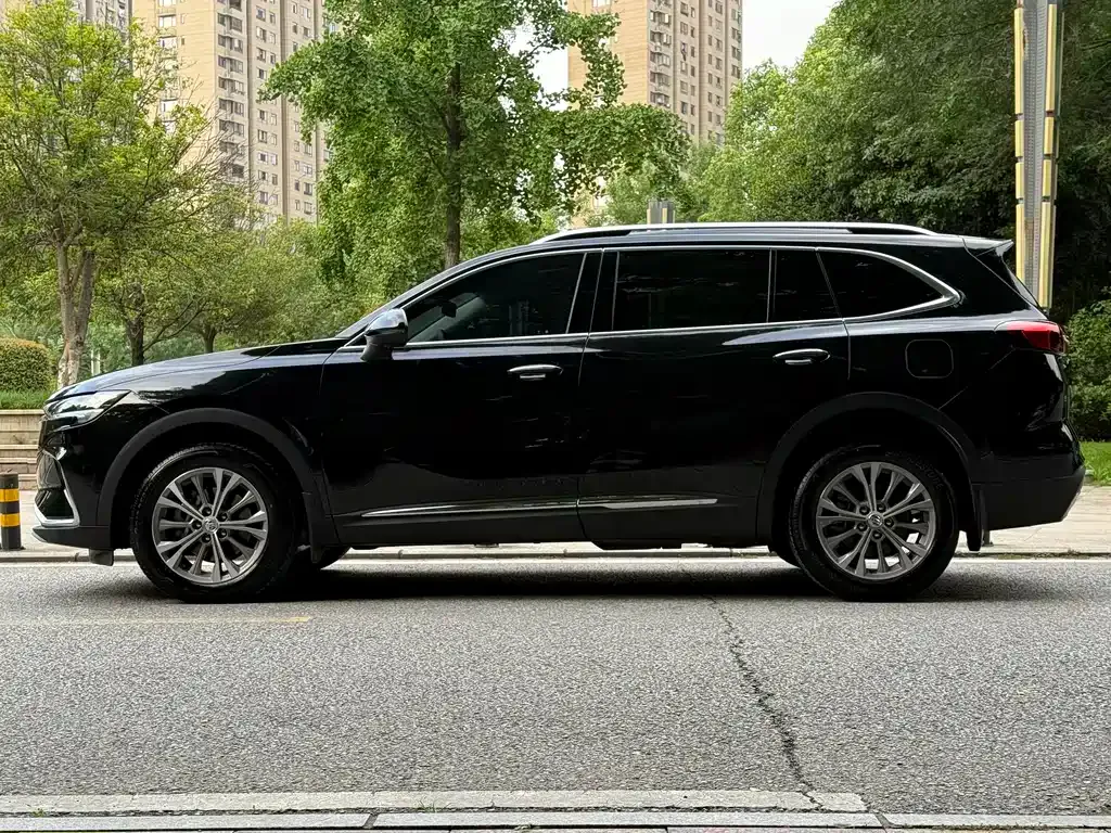 Buick Envision Plus — фото 5
