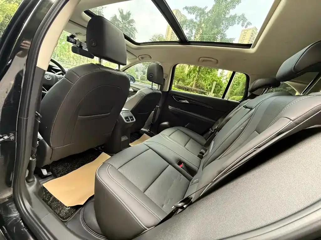 Buick Envision Plus — фото 4