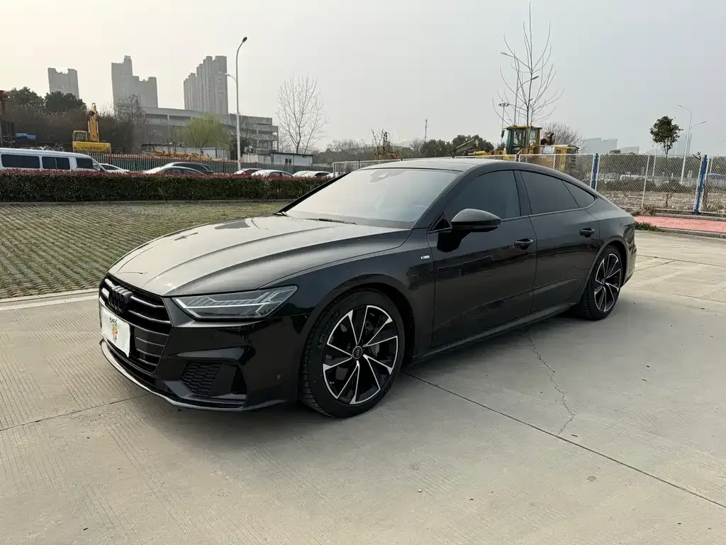 Audi A7 — фото 1
