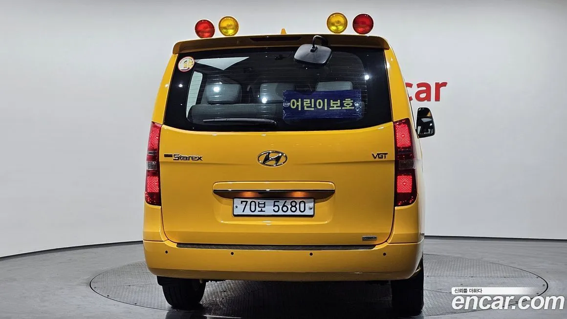 Hyundai Starex — фото 8