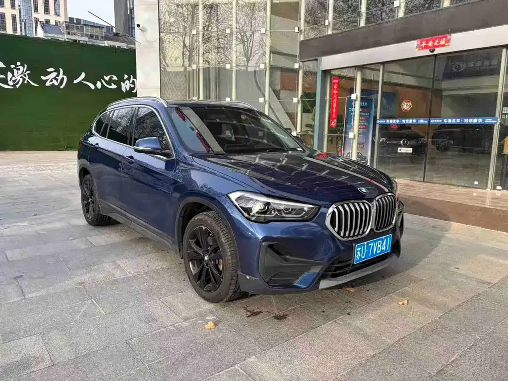 BMW X1 — фото 2