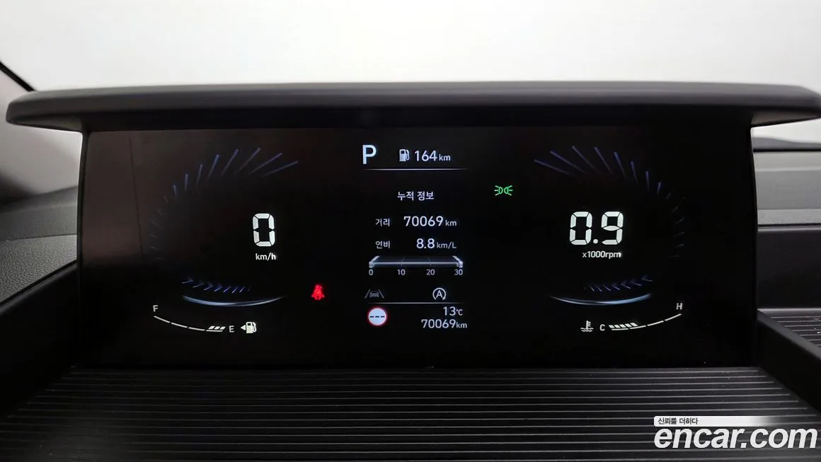 Hyundai Staria — фото 3