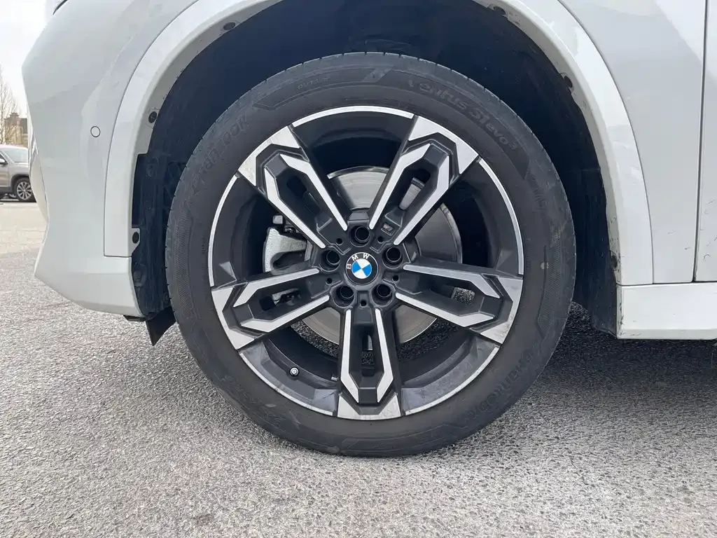 BMW X1 — фото 8