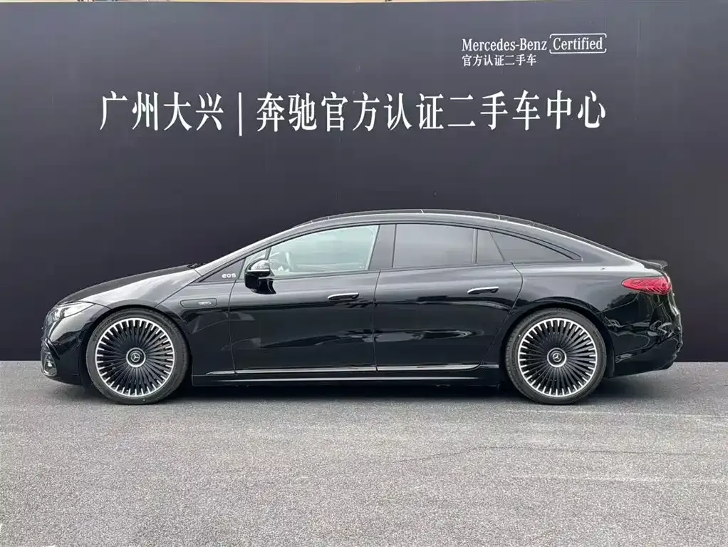 Mercedes-Benz EQS AMG — фото 2
