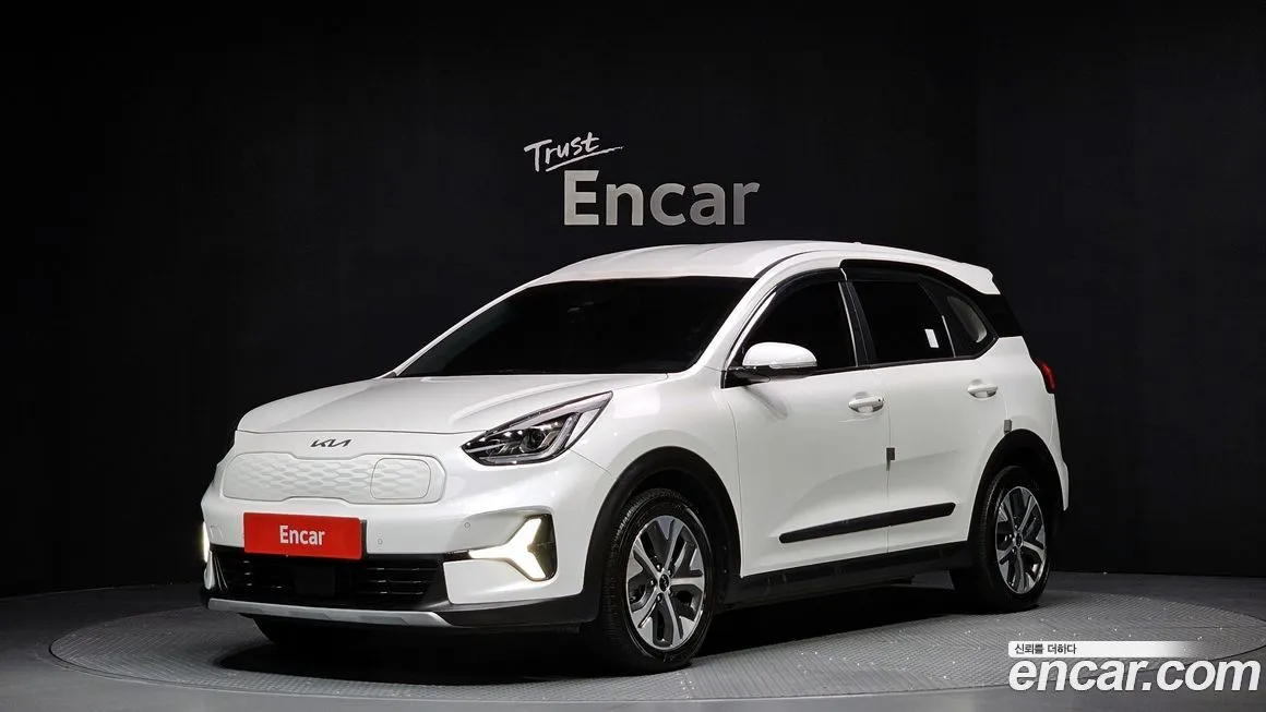 Kia Niro — фото 1