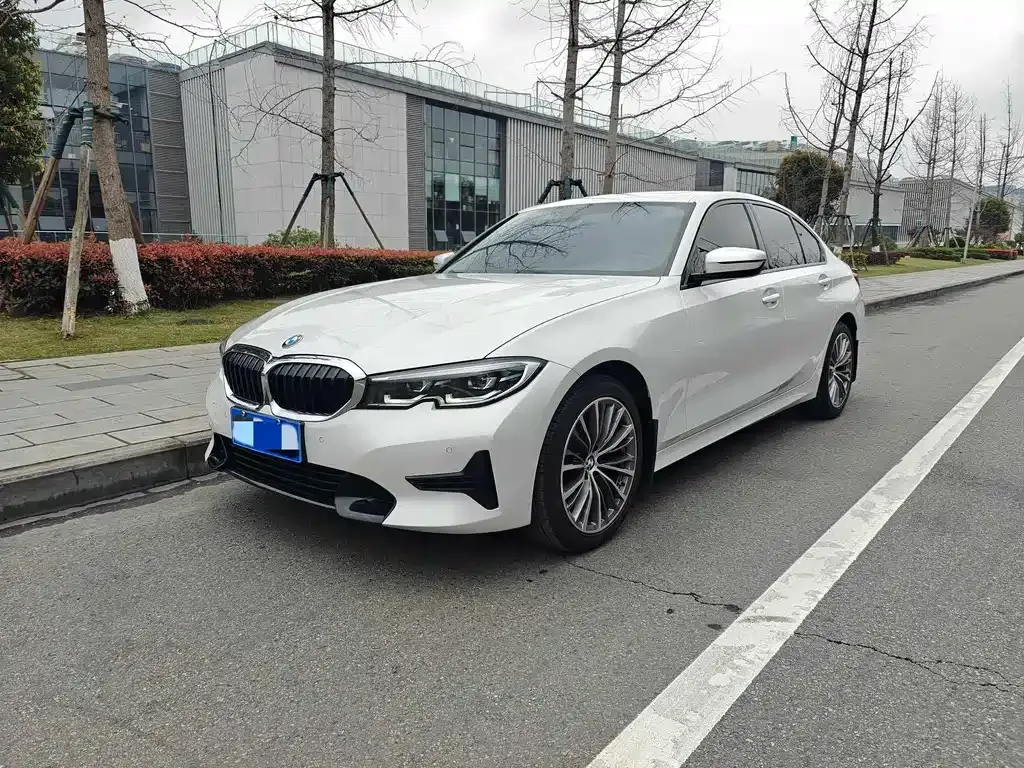 BMW 3 Series — фото 1