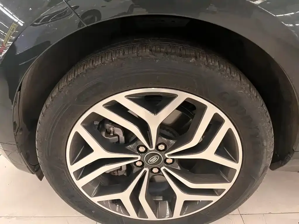 Land Rover Evoque — фото 2