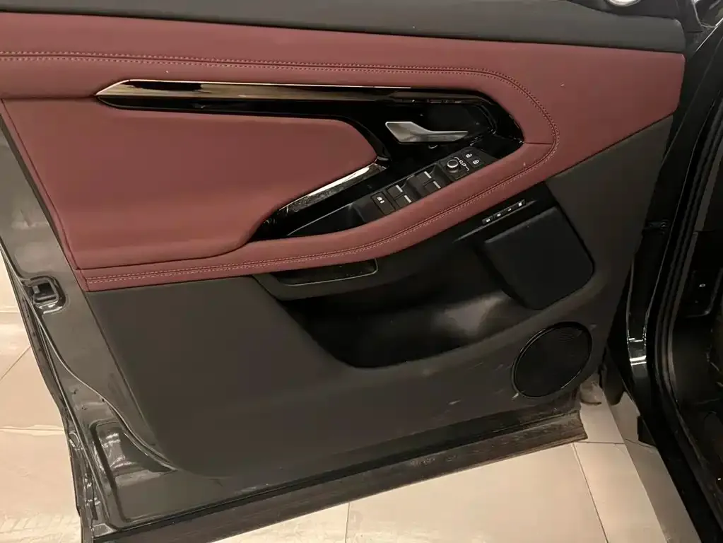 Land Rover Evoque — фото 4