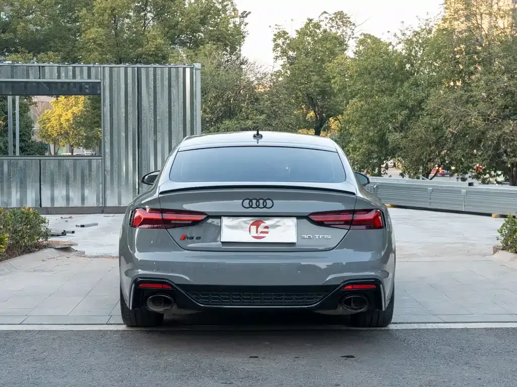 Audi RS 5 — фото 5