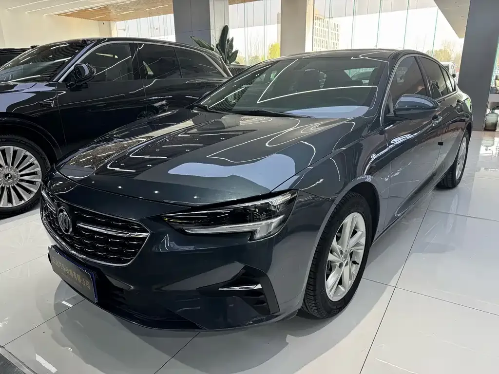 Buick Regal — фото 1