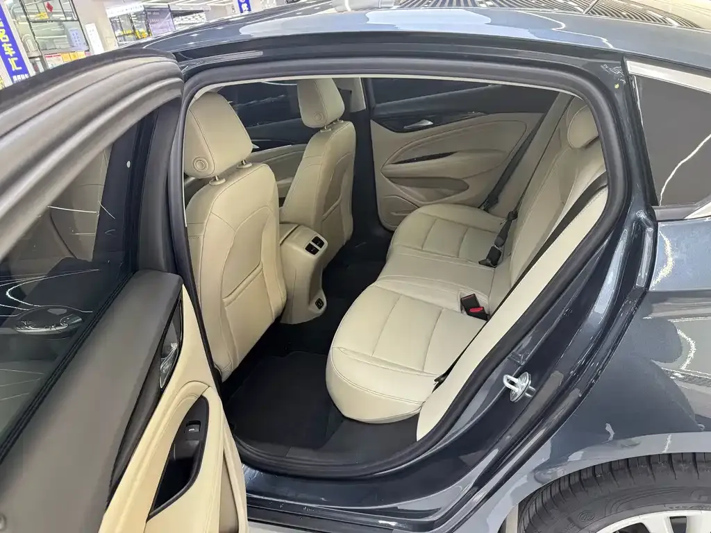 Buick Regal — фото 10