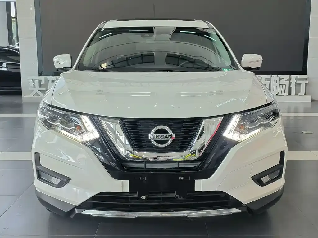 Nissan X-Trail — фото 8