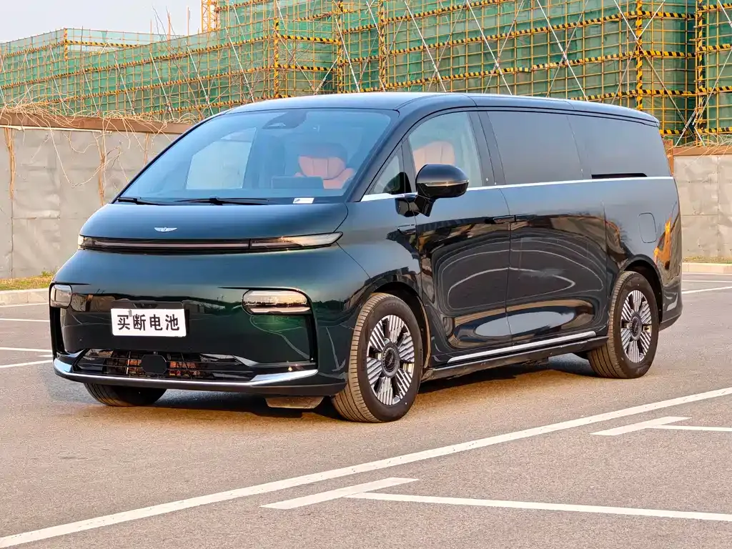 Geely Yizhen L380 — фото 1