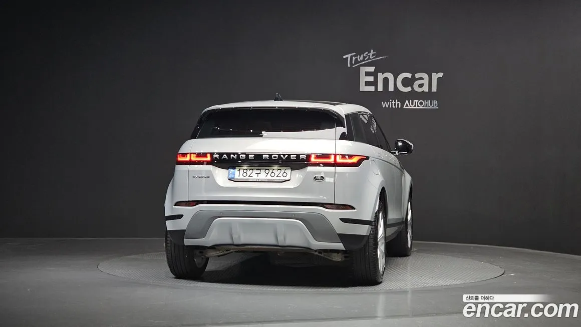 Land Rover Range Rover Evoque — фото 4