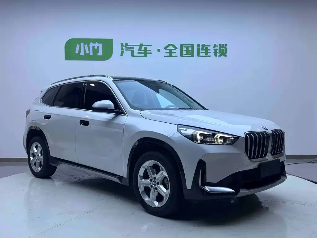 BMW X1 — фото 10
