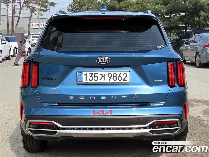Kia Sorento — фото 9