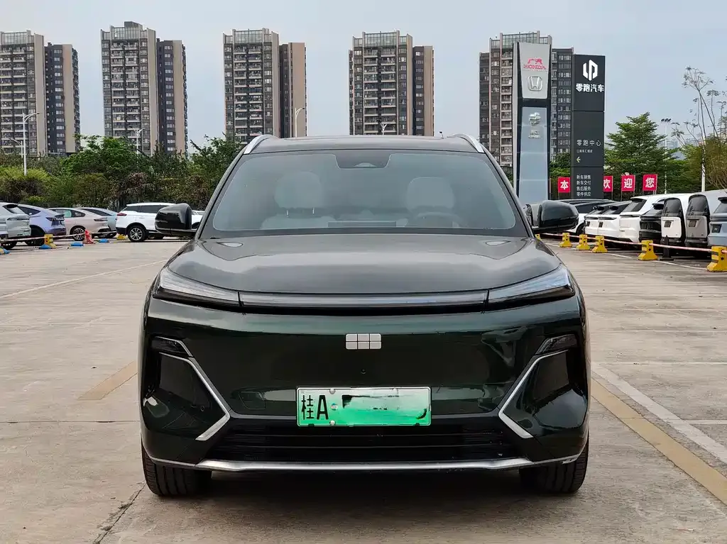 Geely 银河星舰7 — фото 4