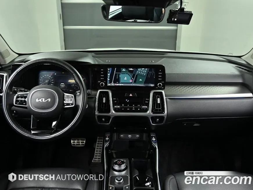 Kia Sorento — фото 10