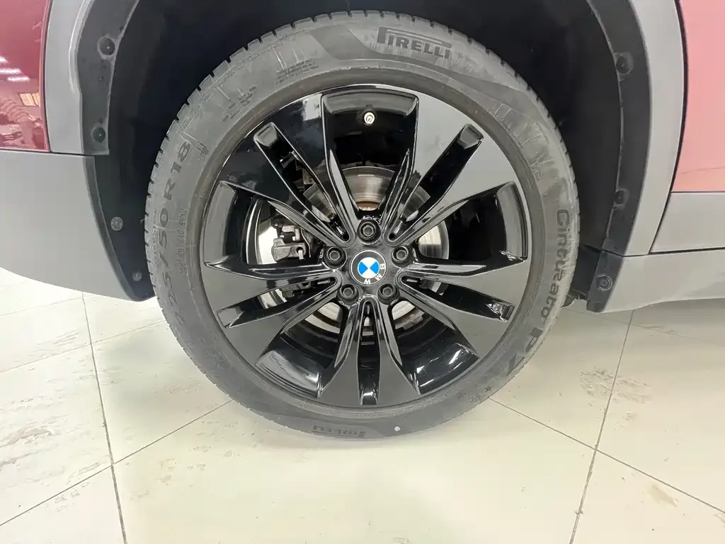 BMW X1 — фото 10