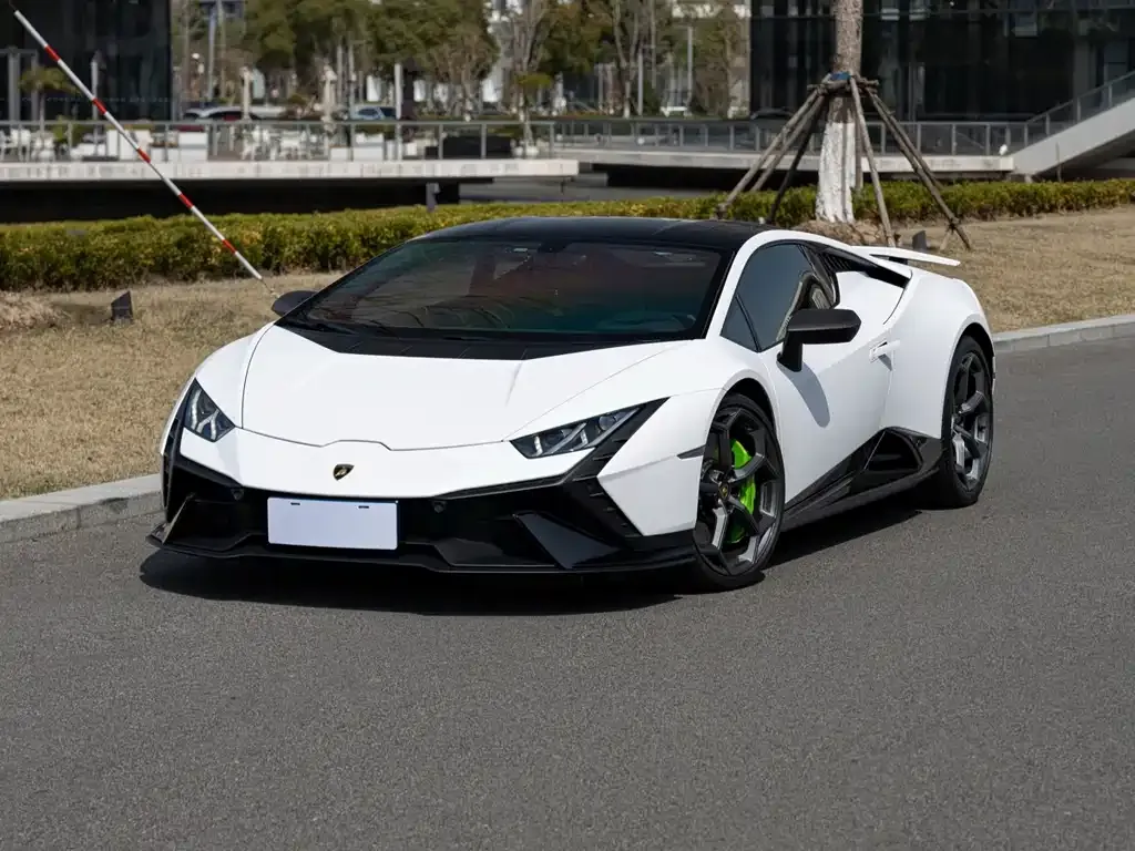 Lamborghini Huracan — фото 1
