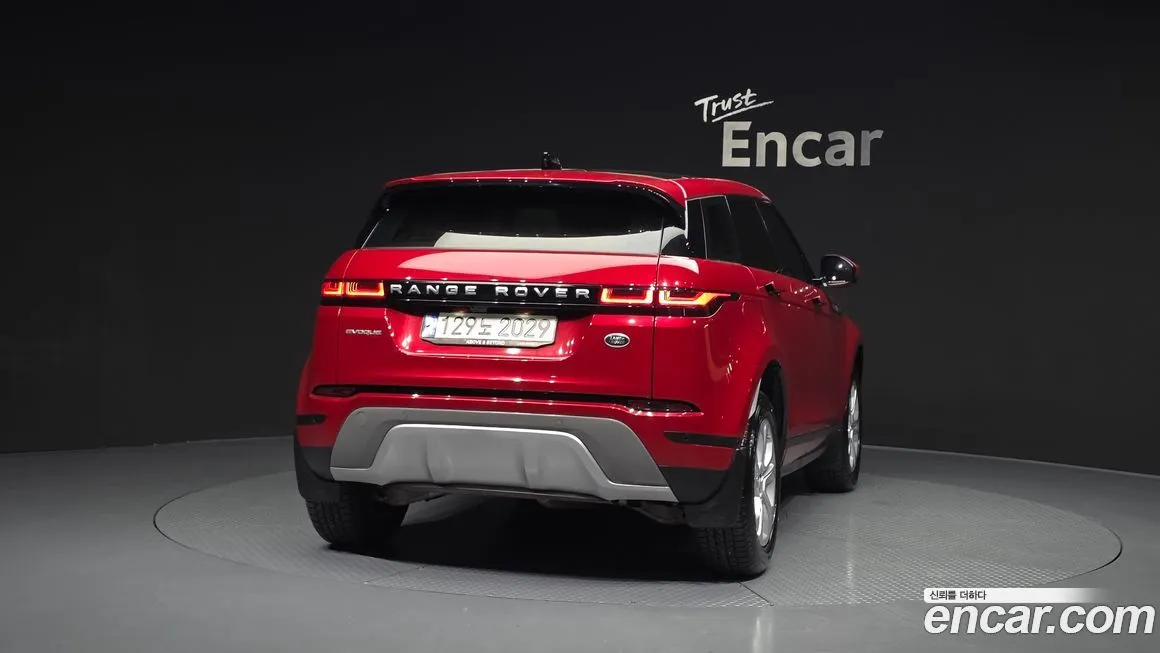 Land Rover Range Rover Evoque — фото 6