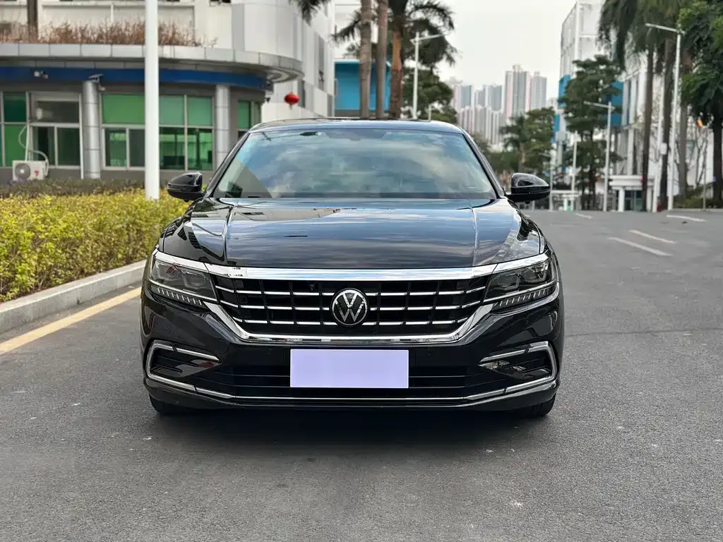 Volkswagen Passat — фото 7