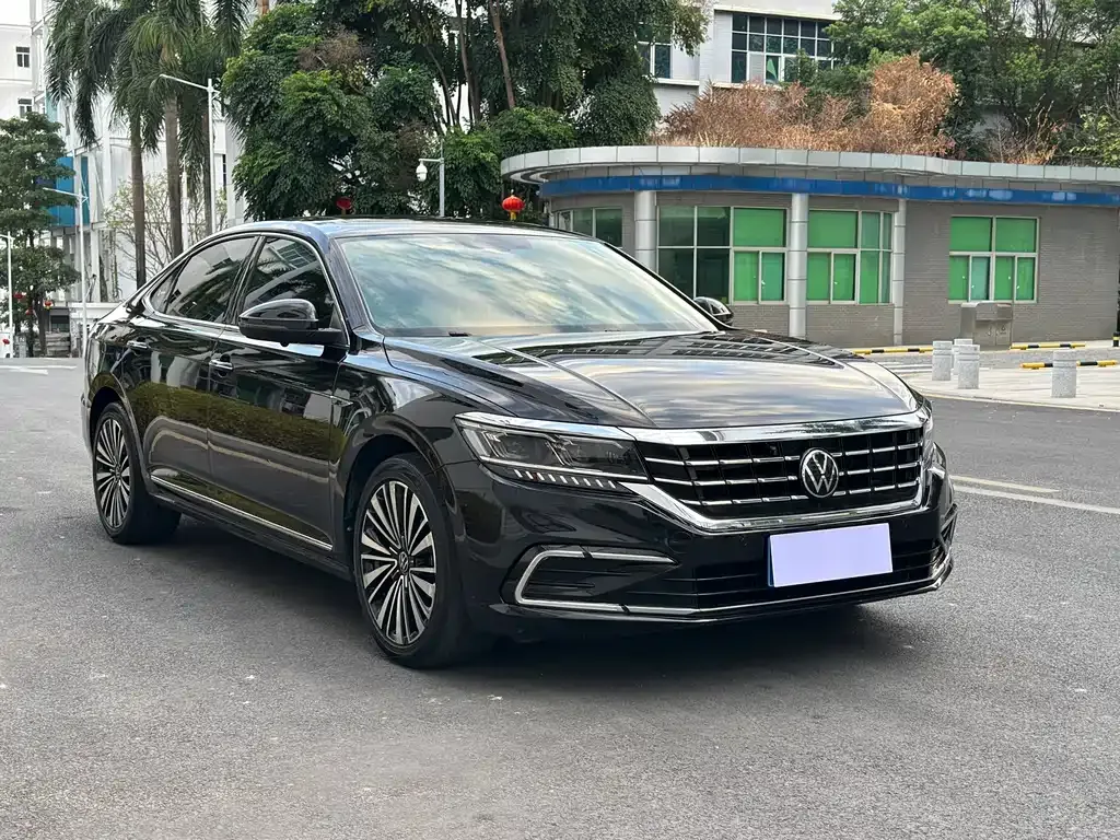 Volkswagen Passat — фото 9