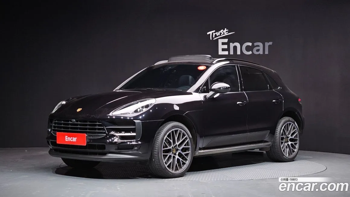 Porsche Macan — фото 1