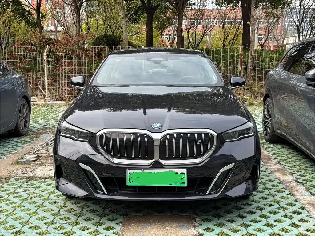 BMW i5 — фото 10