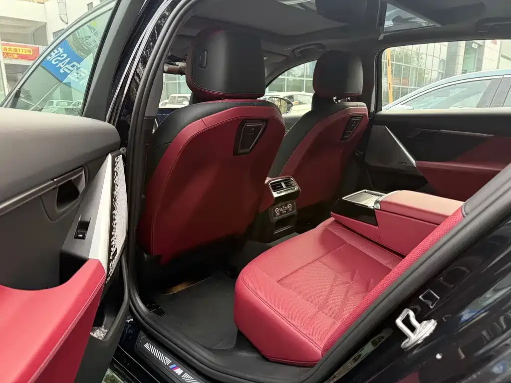 BMW i5 — фото 2