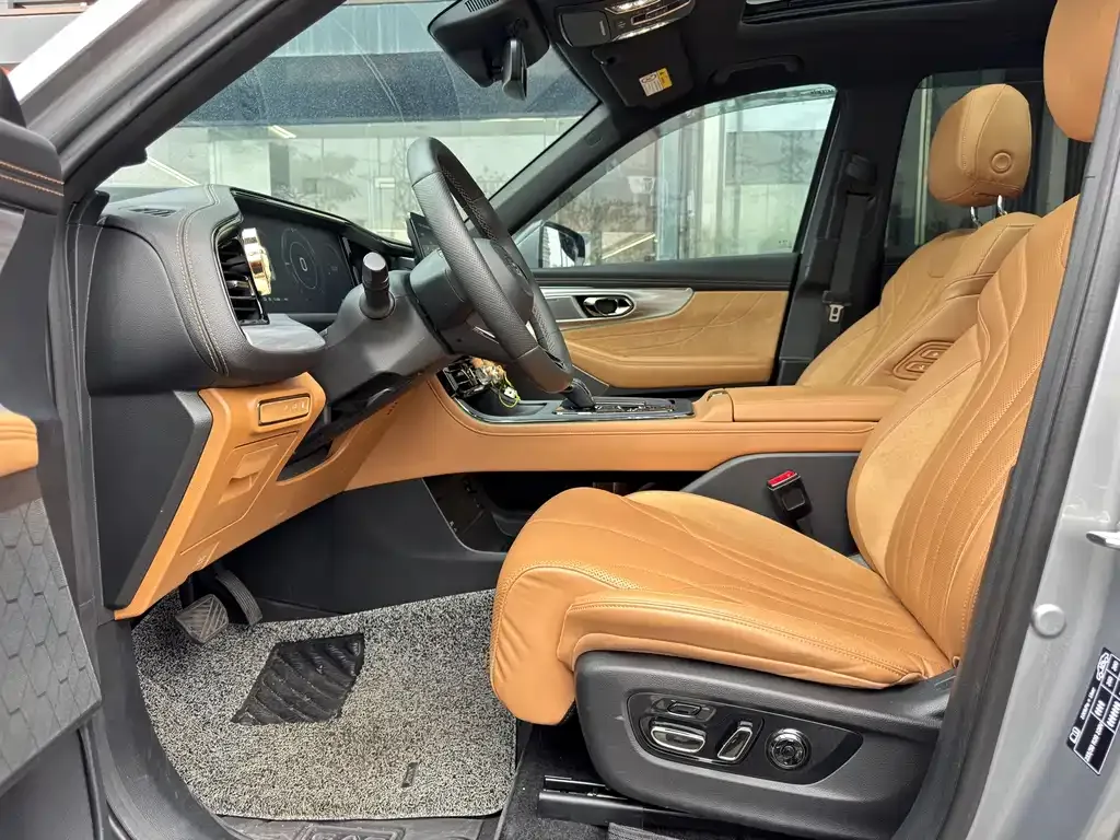 GAC Motor Trumpchi ES9 — фото 9
