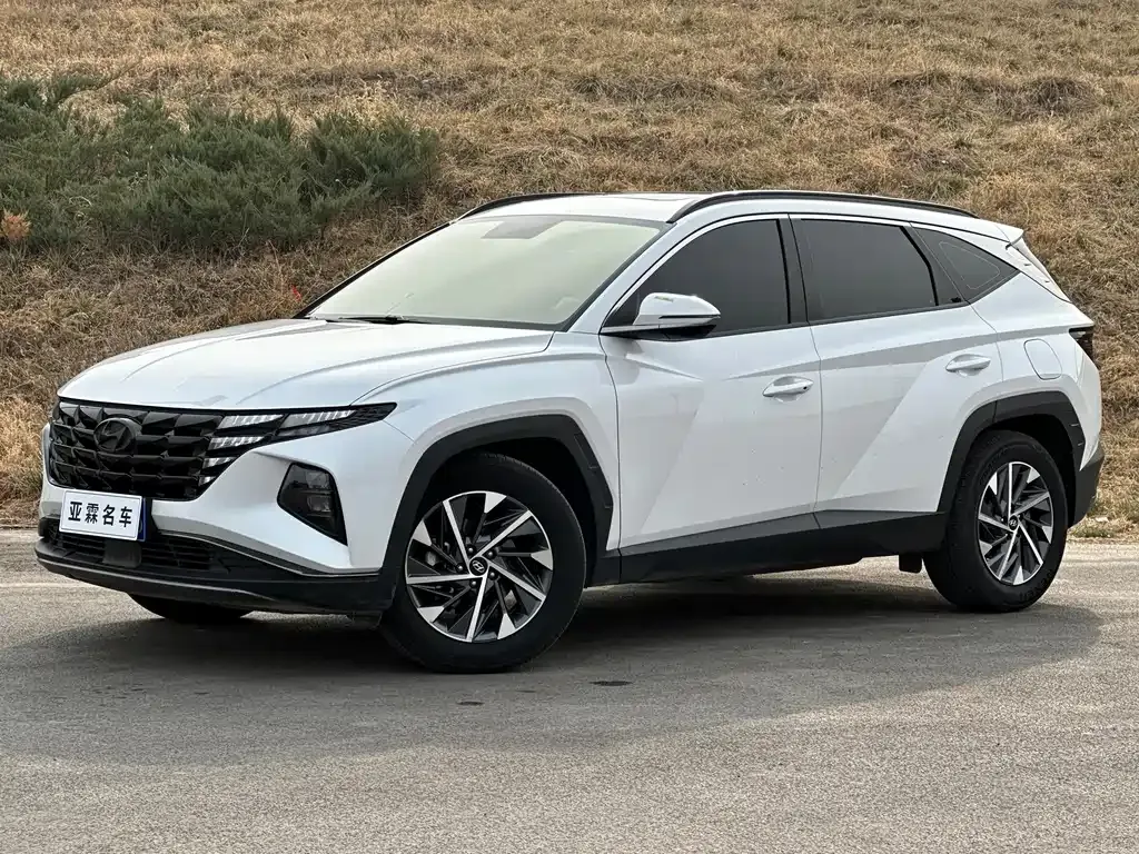 Hyundai Tucson — фото 1