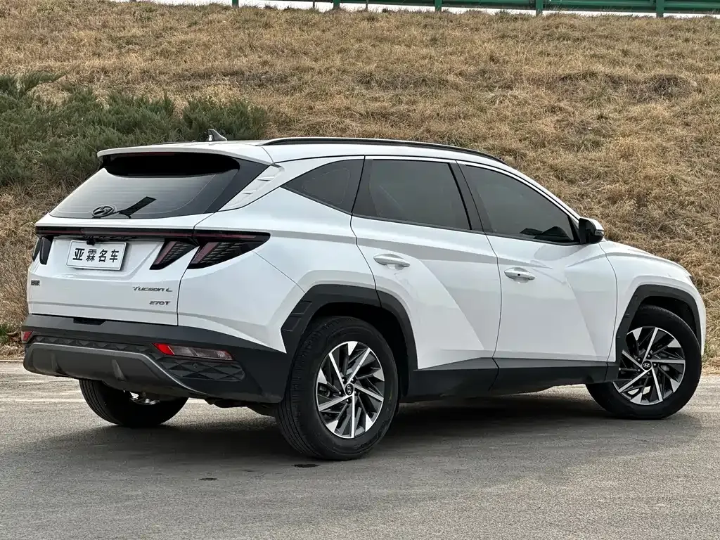 Hyundai Tucson — фото 7