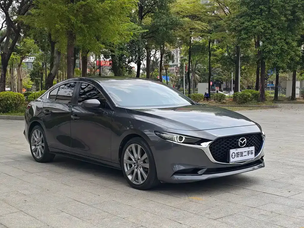 Mazda 3 Axela — фото 10