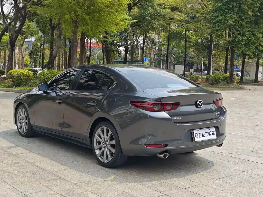 Mazda 3 Axela — фото 8