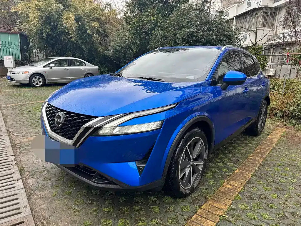 Nissan Qashqai — фото 1