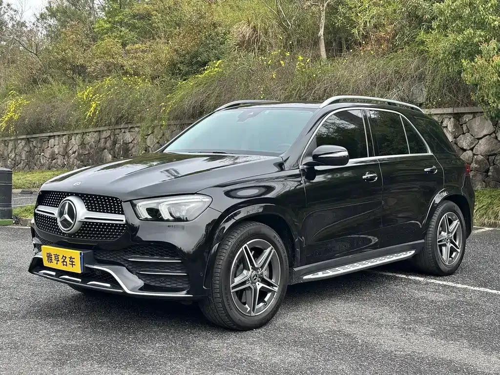 Mercedes-Benz GLE — фото 1