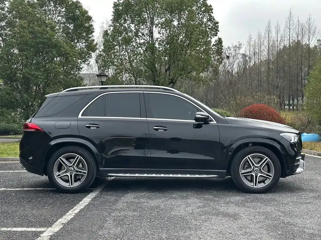 Mercedes-Benz GLE — фото 7