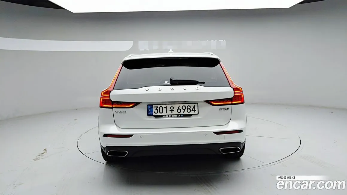 Volvo V60 — фото 5