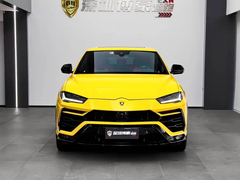 Lamborghini Urus — фото 10