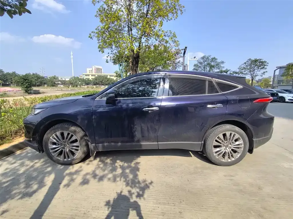 Toyota Harrier — фото 6