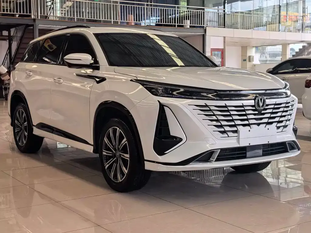 Changan CS75PLUS — фото 6