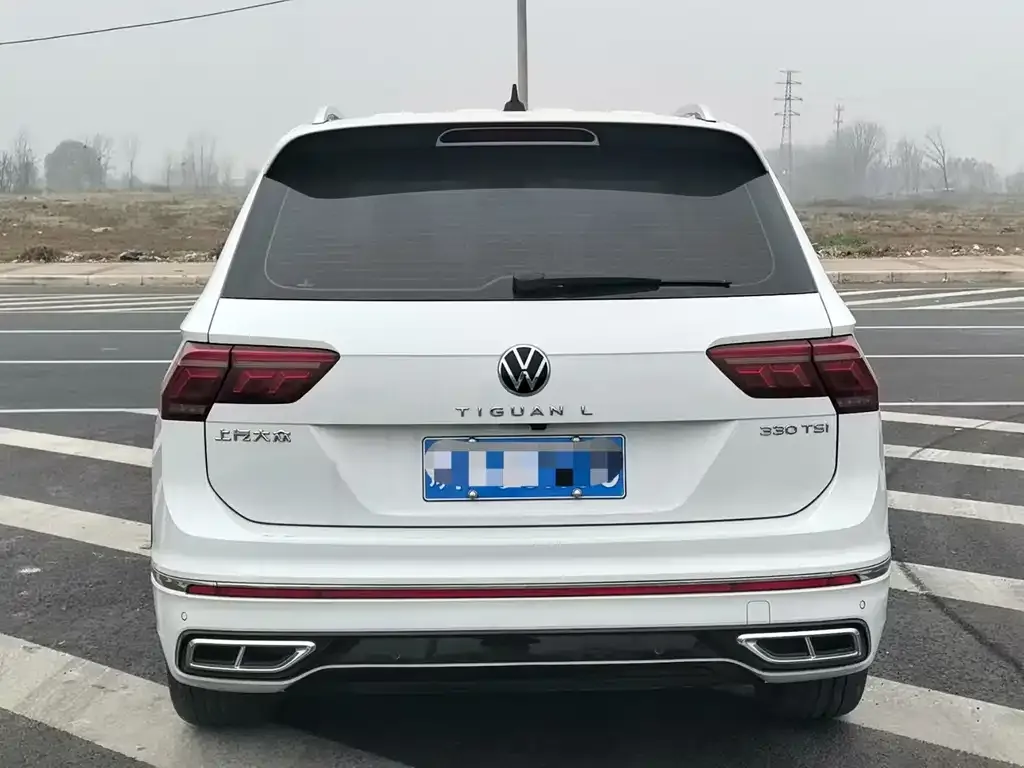 Volkswagen Tiguan L — фото 7