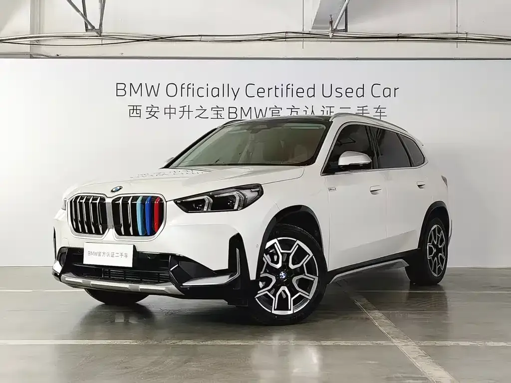 BMW X1 — фото 1